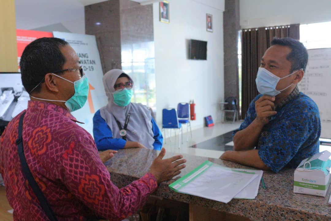 EMOTIONALLY, PELAYANAN DKJPS DI RS DARURAT COVID-19 BERLANGSUNG MENGHARUKAN